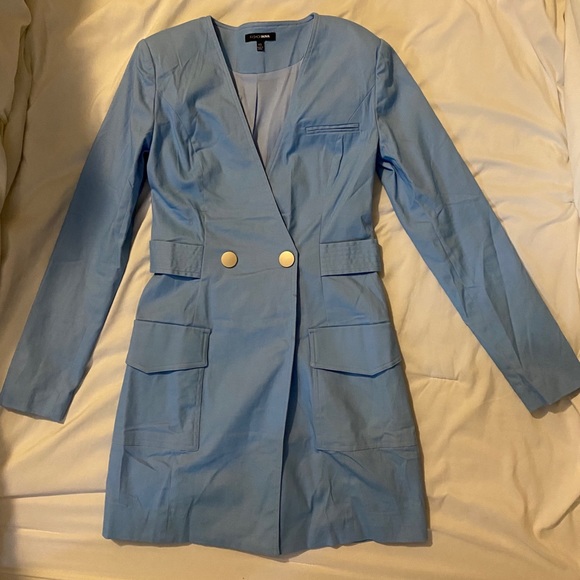 Blazer - Picture 2 of 2